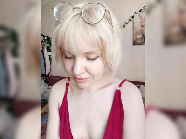 LadyAnny webcam