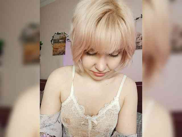 LadyAnny webcam