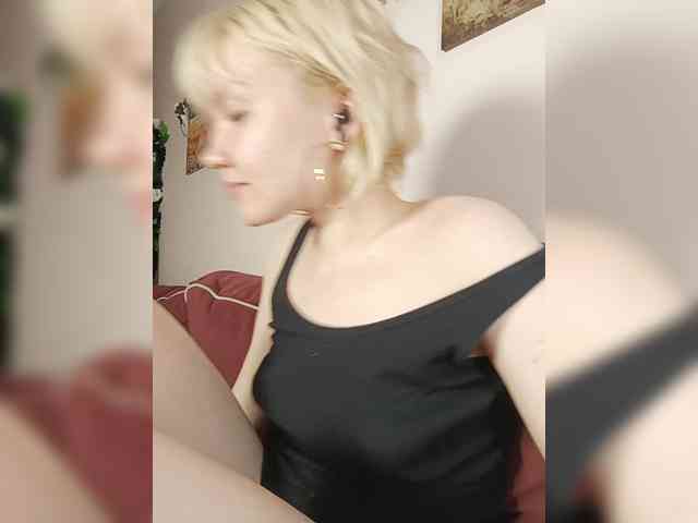 LadyAnny webcam