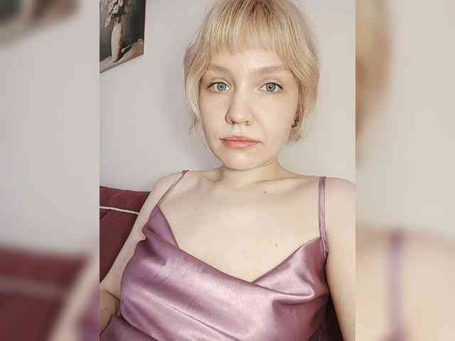 LadyAnny webcam