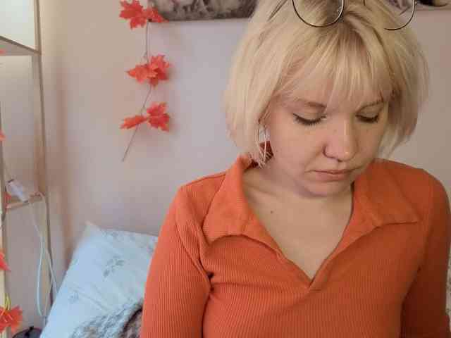 LadyAnny webcam