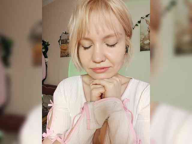 LadyAnny webcam