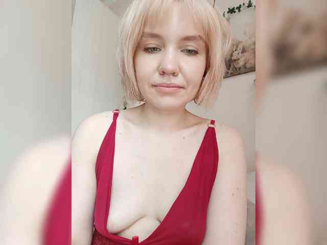 Tikoffka Live Webcam on BongaCams