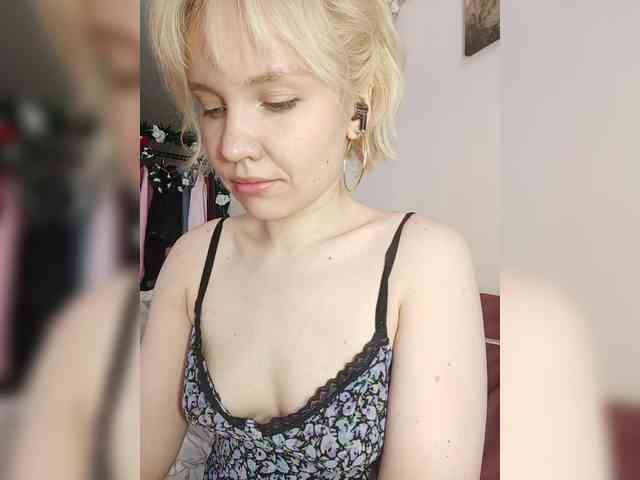 LadyAnny webcam