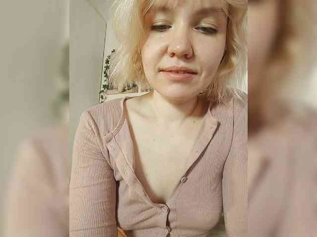 LadyAnny webcam