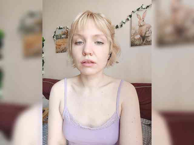 LadyAnny webcam