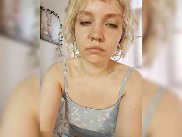 LadyAnny webcam
