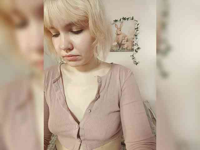 LadyAnny webcam