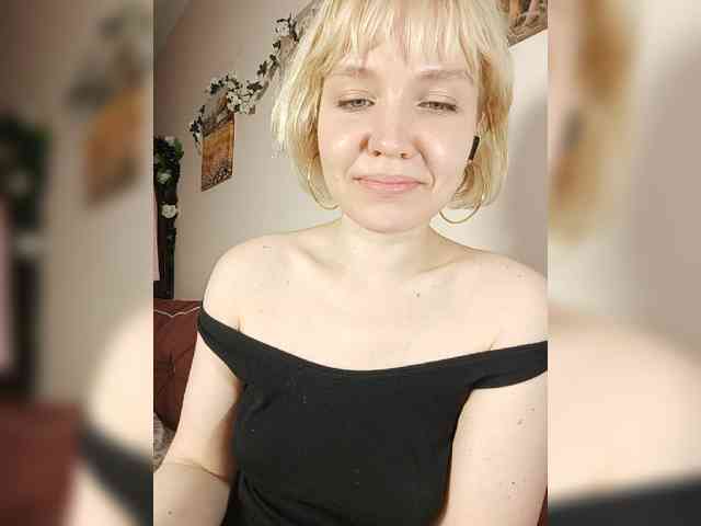 LadyAnny webcam