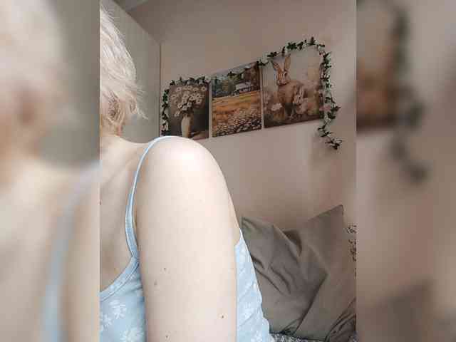 LadyAnny webcam
