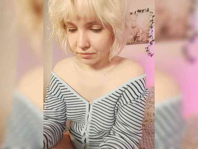 LadyAnny webcam