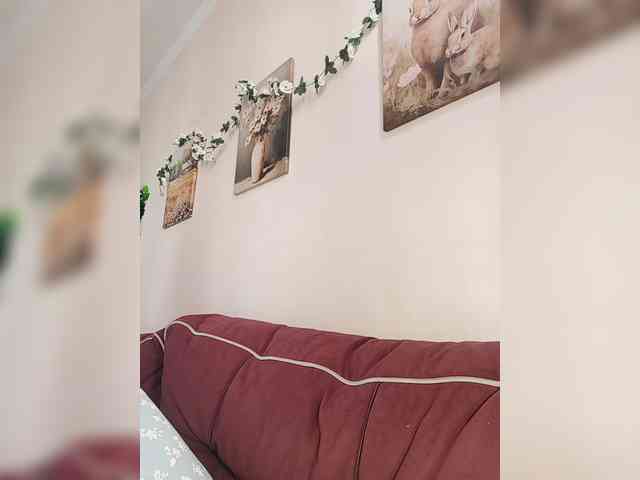 LadyAnny webcam