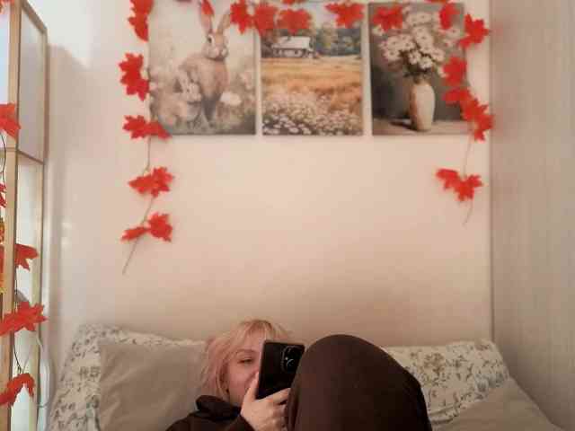 LadyAnny webcam