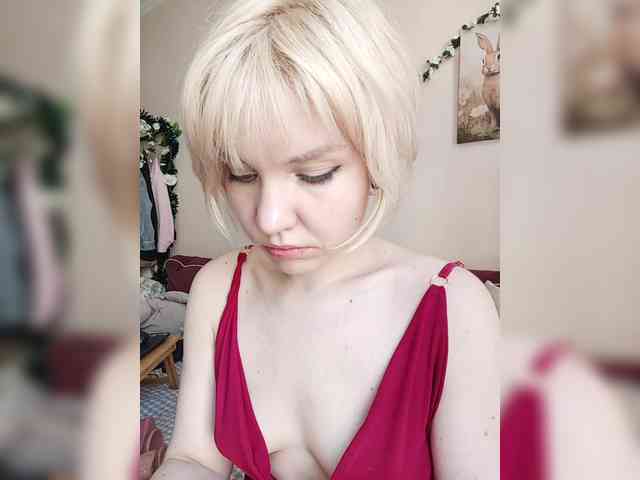LadyAnny webcam