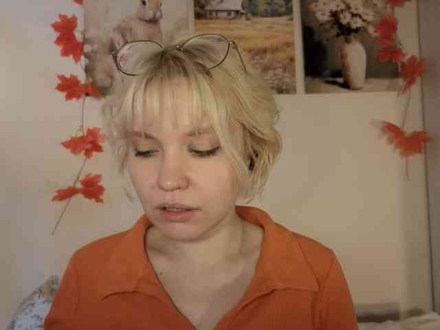 LadyAnny webcam
