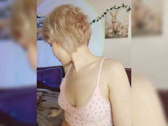 LadyAnny webcam