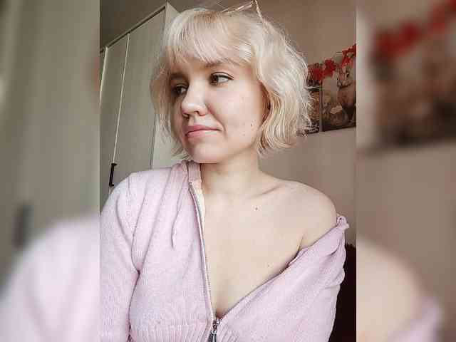 LadyAnny webcam