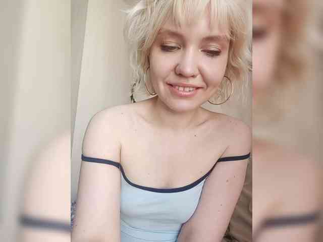 LadyAnny webcam