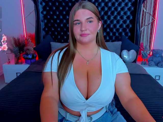 Adele-sugar live cam on BongaCams