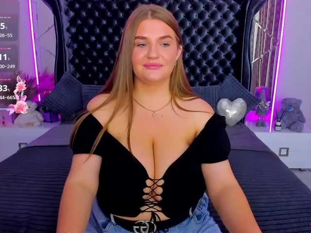 Adele-sugar live cam on BongaCams