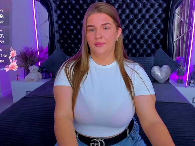 Adele-sugar live cam on BongaCams