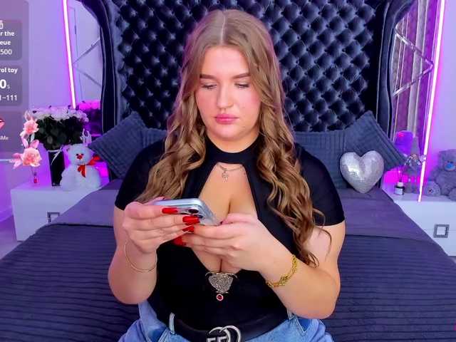 Adele-sugar live cam on BongaCams