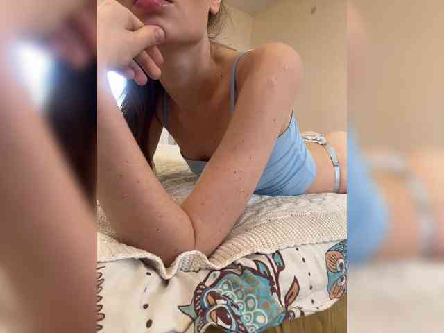 LornaParty webcam