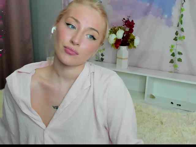 ghostgirl1 webcam