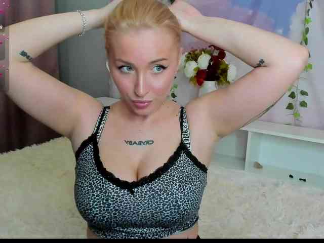 ghostgirl1 webcam