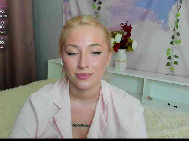 ghostgirl1 webcam