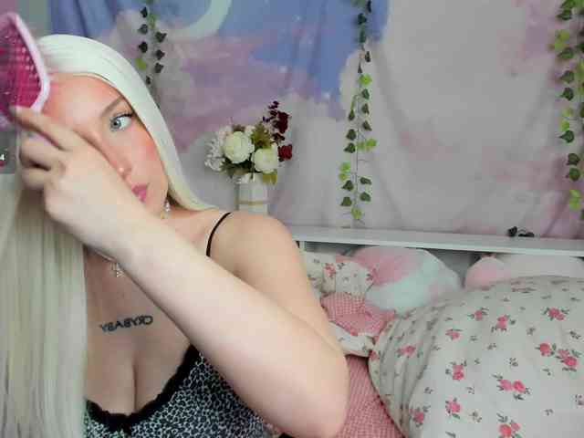 ghostgirl1 webcam