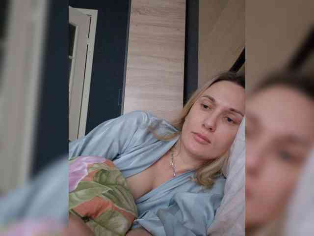 Ця модель зараз онлайн. kykyshe4ka