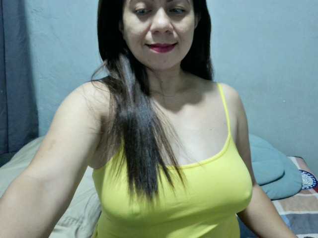 Scarletteb, en directo ahora en BongaCams