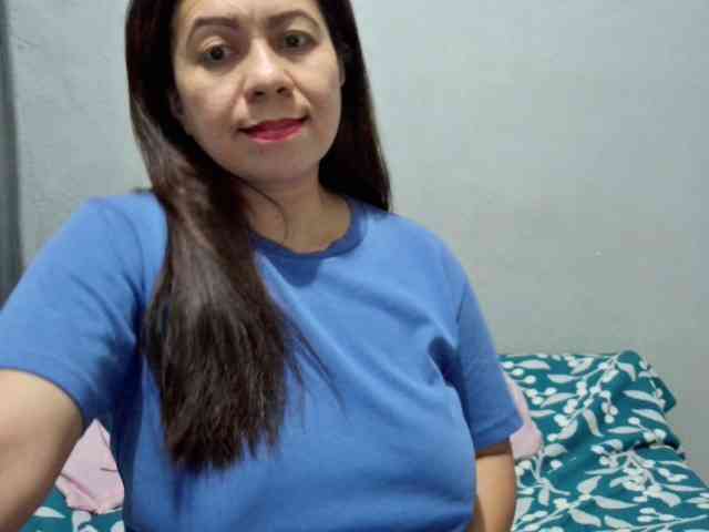 Scarletteb webcam