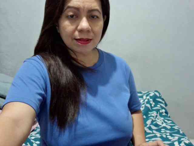 Scarletteb webcam