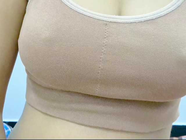 Nidhilove live cam on BongaCams
