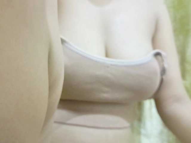 Nidhilove live cam on BongaCams