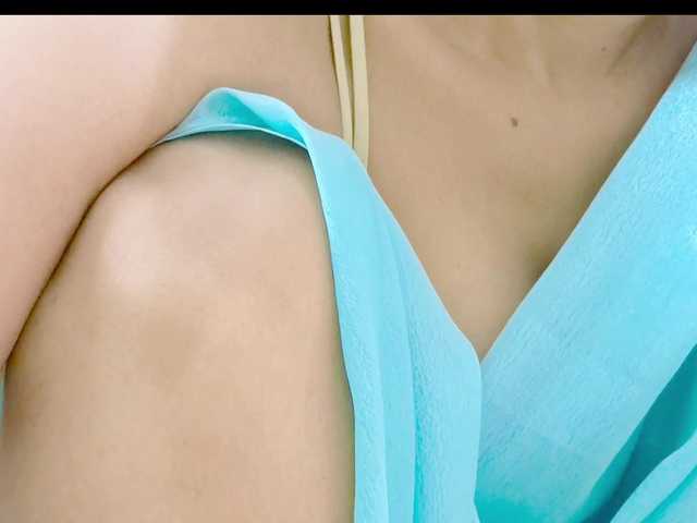 Nidhilove live cam on BongaCams