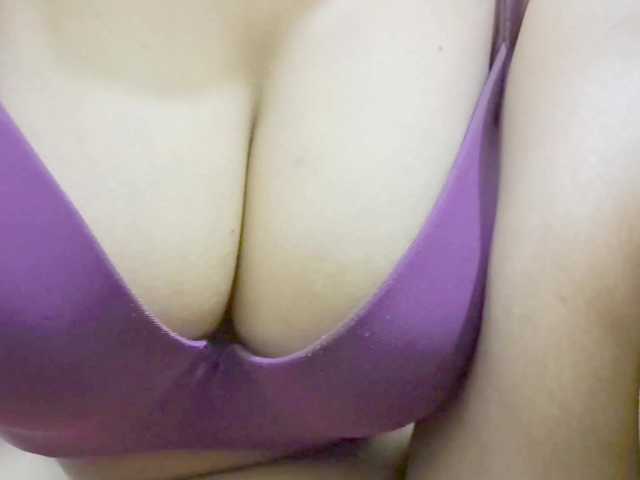 Nidhilove live cam on BongaCams