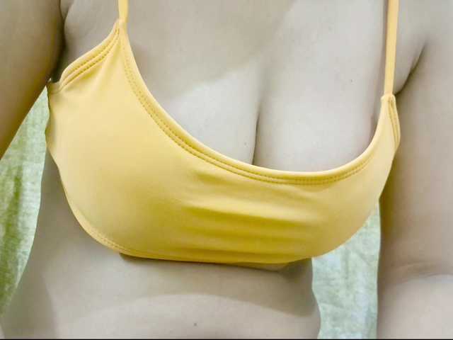 Nidhilove live cam on BongaCams