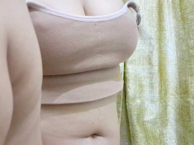 Nidhilove live cam on BongaCams