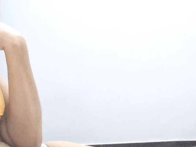 Nidhilove live cam on BongaCams