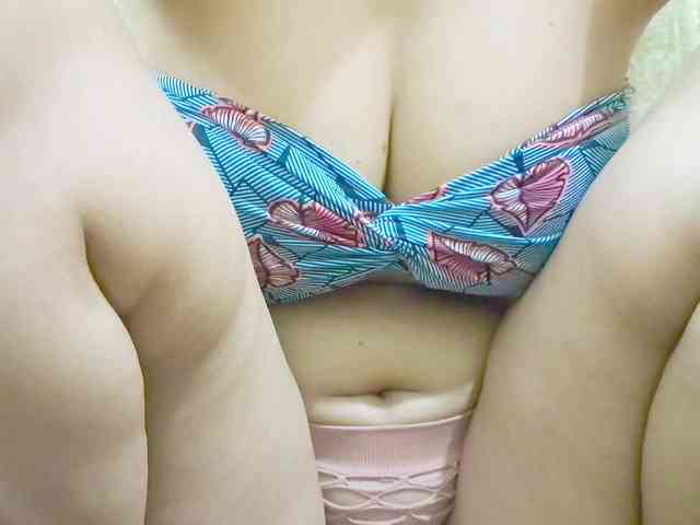 Nidhilove webcam