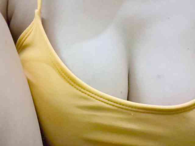 Nidhilove webcam