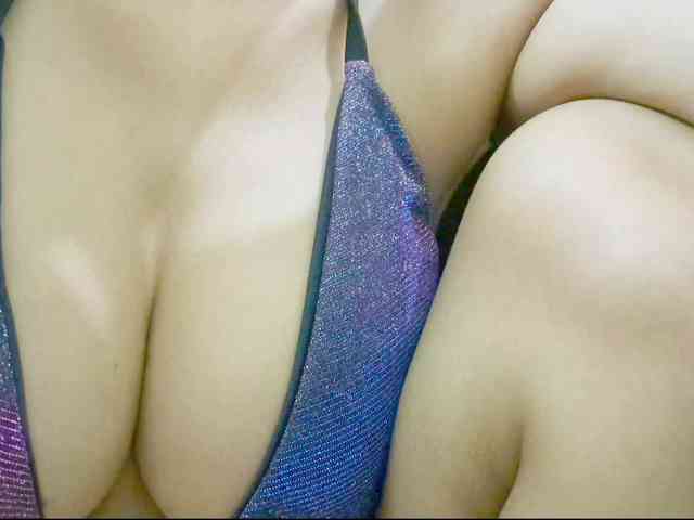Nidhilove webcam