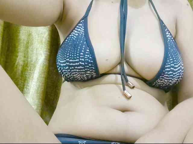 Nidhilove webcam
