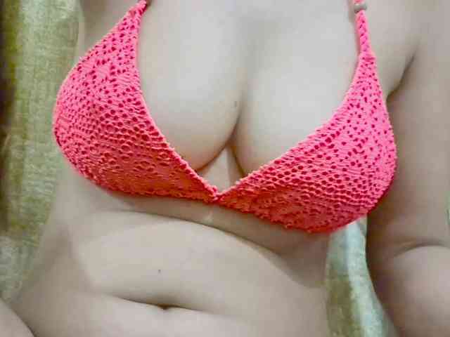 Nidhilove webcam