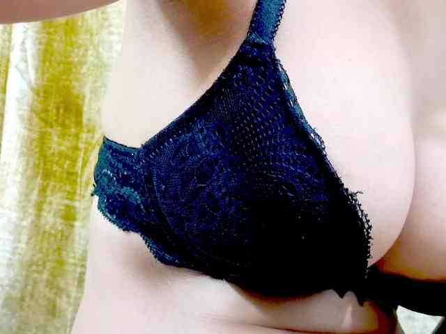 Nidhilove webcam