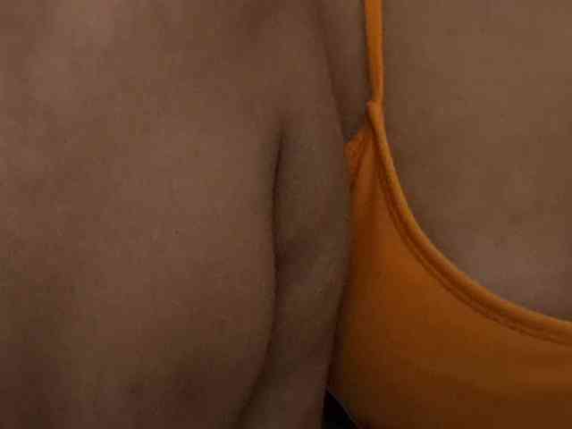Nidhilove webcam