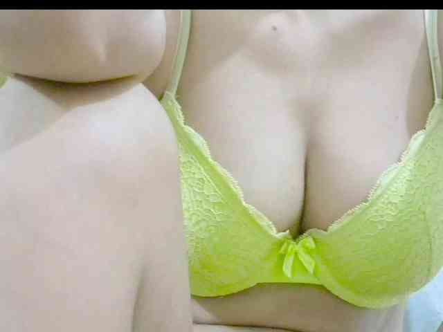 Nidhilove webcam